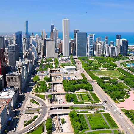 Fairmont Chicago Millennium Park Hotel Exterior photo